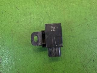 Датчик парковки задний TOYOTA CROWN MAJESTA UZS207 3UZ-FE 89341-33110-C0, 89348-33020 4 ракурс