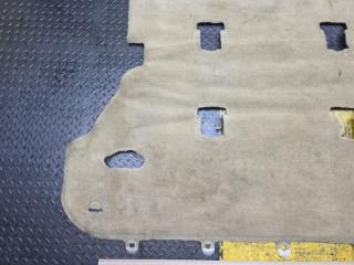 Полка багажника задняя TOYOTA LAND CRUISER UZJ100 2UZ-FE 58570-00560-A0, 58574-60040 4 ракурс