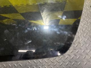 Стекло собачника левое заднее NISSAN SERENA FNC26 MR20-DD 83301-1VA0D 5 ракурс Стекло собачника левое заднее NISSAN SERENA FNC26 MR20-DD 83301-1VA0D 5 ракурс