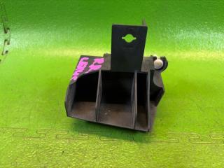 Крепление бампера правое заднее LEXUS LS600H UVF45 2UR-FSE 52562-50030 2 ракурс
