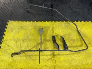 Крепление запасного колеса NISSAN SERENA TNC24 57210-4N010 57230-W2701, 57220-4N000 57235-60R00 1 ракурс