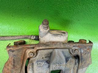 Суппорт правый задний TOYOTA LAND CRUISER CYGNUS UZJ100 2UZ-FE 47730-60101 3 ракурс