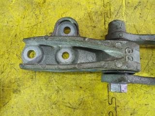 Подушка двс задняя TOYOTA YARIS MXPA10 M15A-FKS 12363-15030, 12364-15040 2 ракурс
