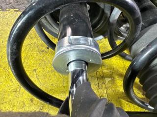 Стойка подвески передняя TOYOTA RAIZE A200A 1KR-VET 48520-B9345 48510-B9345 3 ракурс