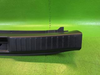 Накладка замка багажника задняя MAZDA MAZDA 3 BP5P P5-VPS BCKD-6889X, BCKD-68894 4 ракурс