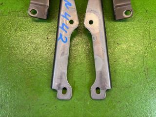 Петля капота MAZDA MAZDA 3 BP5P P5-VPS 5 ракурс Петля капота MAZDA MAZDA 3 BP5P P5-VPS 5 ракурс