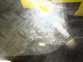 Стекло собачника левое TOYOTA TANK M900A 1KR-FE 62712-B1030 5 ракурс