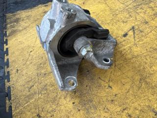 Подушка двс левая SUZUKI SX4 S-CROSS YA22S M16A 11620-61M10 11652-61M00 4 ракурс