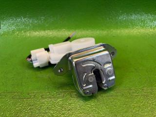 Замок 5-й двери TOYOTA TANK M900A 1KR-FE 69350-B2400 1 ракурс Замок 5-й двери TOYOTA TANK M900A 1KR-FE 69350-B2400 1 ракурс