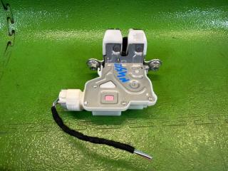 Замок 5-й двери TOYOTA TANK M900A 1KR-FE 69350-B2400 4 ракурс Замок 5-й двери TOYOTA TANK M900A 1KR-FE 69350-B2400 4 ракурс