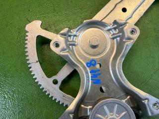 Стеклоподъемник правый задний TOYOTA ESQUIRE ZWR80 2ZR-FXE 85710-28200, 062020-3511 4 ракурс
