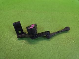 Датчик уровня кузова правый передний LAND ROVER DISCOVERY SPORT L550 204DTD BJ32-3D026-AA, BJ32-3C300-AA 3 ракурс Датчик уровня кузова правый передний LAND ROVER DISCOVERY SPORT L550 204DTD BJ32-3D026-AA, BJ32-3C300-AA 3 ракурс