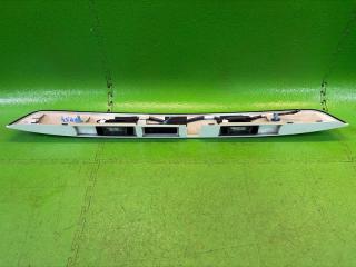 Накладка 5-й двери NISSAN KICKS P15 HR12-DE 90810-5RF7A, QAB 5 ракурс