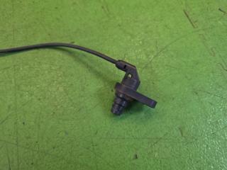 Датчик abs правый передний TOYOTA ESQUIRE ZWR80 2ZR-FXE 88266-12A60 2 ракурс