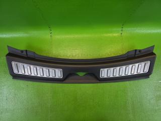 Накладка замка багажника задняя LAND ROVER DISCOVERY SPORT L550 204DTD FK72113A10AC8PVJ, FK72-113A10-A 2 ракурс