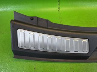 Накладка замка багажника задняя LAND ROVER DISCOVERY SPORT L550 204DTD FK72113A10AC8PVJ, FK72-113A10-A 3 ракурс