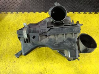Корпус воздушного фильтра TOYOTA ESQUIRE ZWR80 2ZR-FXE 17700-37292 4 ракурс