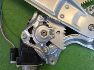 Стеклоподъемник левый задний TOYOTA RAIZE A201A WA-VE 69804-B1030, 262100-5940 4 ракурс Стеклоподъемник левый задний TOYOTA RAIZE A201A WA-VE 69804-B1030, 262100-5940 4 ракурс