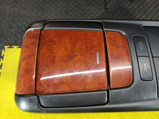 Бардачок между сиденьями LEXUS RX330 MCU33 3MZ-FE 2 ракурс