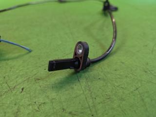 Датчик abs левый передний TOYOTA RAIZE A200A 1KR-VET 89543-B1060 2 ракурс