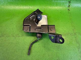 Датчик парковки правый TOYOTA ESQUIRE ZWR80 2ZR-FXE 87611-VC002, 10R-047527 4 ракурс