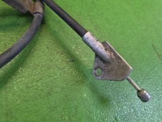 Тросик ручника левый задний TOYOTA IST NCP60 2NZ-FE 46420-52010 2 ракурс