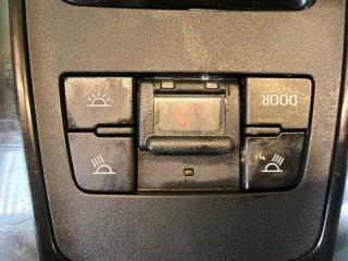 Светильник салона TOYOTA HARRIER AXUH80 A25A-FXS 1D111-295G 3 ракурс
