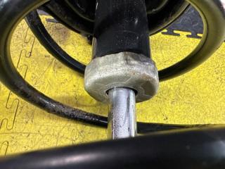 Стойка подвески задняя MAZDA FAMILIA BJ5P ZL-VE B26H28900C B26H28700C, B26H-28-900C B26H-28-700C 4 ракурс