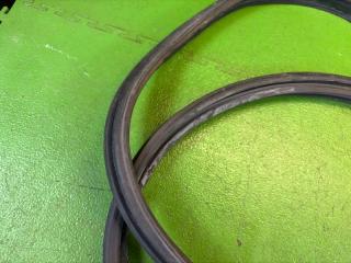 Уплотнительная резинка багажника HONDA STEPWGN RF4 K20A 74440-S7S-010 5 ракурс