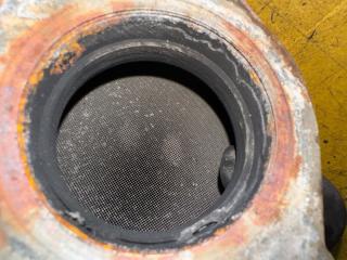 Катализатор MITSUBISHI LANCER CS5W 4G93 MR571886 3 ракурс