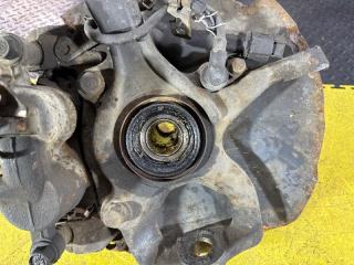 Ступица левая передняя MITSUBISHI DELICA PD6W 6G72 MB922057, MR151873 MB895730 MR205262 4 ракурс