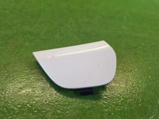 Заглушка бампера передняя TOYOTA AQUA NHP10 1NZ-FXE 52127-52620 2 ракурс