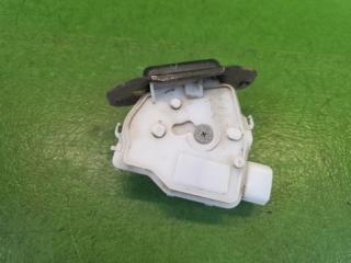 Замок 5-й двери задний TOYOTA AQUA NHP10 1NZ-FXE 69350-52391 5 ракурс Замок 5-й двери задний TOYOTA AQUA NHP10 1NZ-FXE 69350-52391 5 ракурс