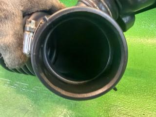 Патрубок воздушного фильтра NISSAN SERENA FNC26 MR20-DD 16576-1VA0A 4 ракурс