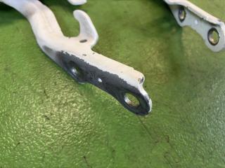 Петля капота TOYOTA HARRIER MHU38 3MZ-FE 53410-48030 53420-48030, 1C0 5 ракурс