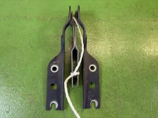 Петля капота VOLKSWAGEN GOLF AUCJZ CJZA 5G0823302B, 5G0823302B 5G0823301B 1 ракурс