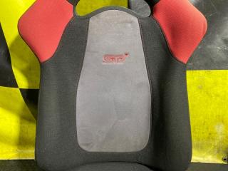 Сиденье левое переднее SUBARU IMPREZA WRX GC8 EJ20K 3 ракурс Сиденье левое переднее SUBARU IMPREZA WRX GC8 EJ20K 3 ракурс