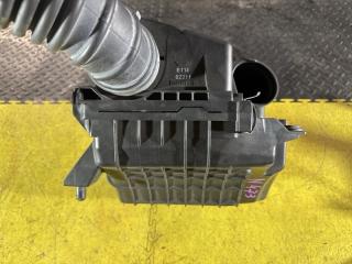Корпус воздушного фильтра TOYOTA RAIZE A200A 1KR-VET 17700-B1140 3 ракурс Корпус воздушного фильтра TOYOTA RAIZE A200A 1KR-VET 17700-B1140 3 ракурс