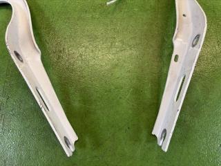 Петля капота VOLKSWAGEN T-CROSS C1DKR DKRF 2GM823302, 2GM823302 2GM823301A 2 ракурс Петля капота VOLKSWAGEN T-CROSS C1DKR DKRF 2GM823302, 2GM823302 2GM823301A 2 ракурс
