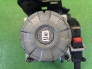 Блок abs VOLKSWAGEN GOLF AUCJZ CJZA 5Q0614517CF 3 ракурс