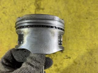 Поршень TOYOTA MARK II JZX100 1JZ-GTE 13101-88410 4 ракурс