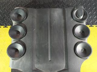 Крышка двс декоративная TOYOTA FJ CRUISER GSJ15 1GR-FE 11259-31070 2 ракурс