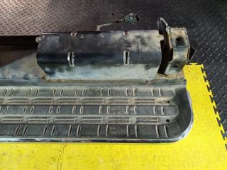 Подножка левая задняя MITSUBISHI DELICA PD6W 6G72 MR271073, MR365071 3 ракурс