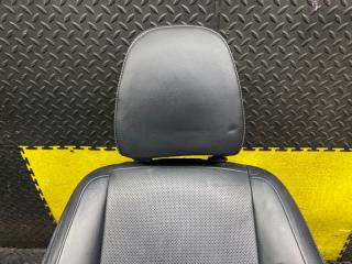 Сиденья комплект переднее LEXUS IS300H AVE30 2AR-FSE 3 ракурс