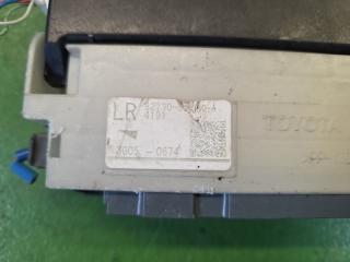 Блок предохранителей LEXUS IS300H AVE30 2AR-FSE 82730-53J30-A, 89221-53260, 238000-3402 3 ракурс