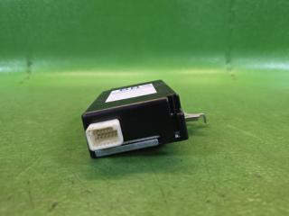 Электронный блок LEXUS IS300H AVE30 2AR-FSE 897B0-53030, 258400-3322 3 ракурс