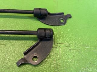 Амортизатор капота TOYOTA FJ CRUISER GSJ15 1GR-FE 53440-0W160 2 ракурс