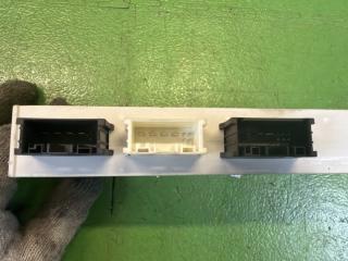 Блок управления крышкой багажника BMW X5 F15 N55B30 F005V01610 3 ракурс