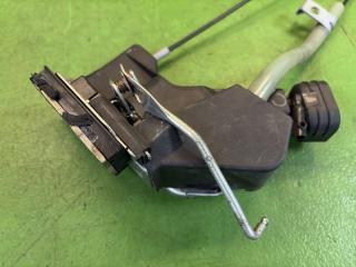 Замок двери правый задний TOYOTA LAND CRUISER HDJ101 1HD-FTE 69050-60061 2 ракурс