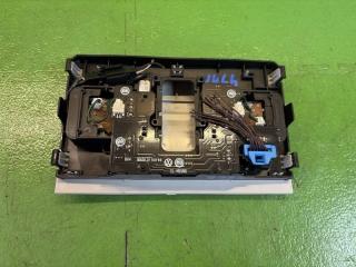 Плафон VOLKSWAGEN GOLF AUCJSF CJSB 5TA947105B, 3B005711B 5 ракурс Плафон VOLKSWAGEN GOLF AUCJSF CJSB 5TA947105B, 3B005711B 5 ракурс